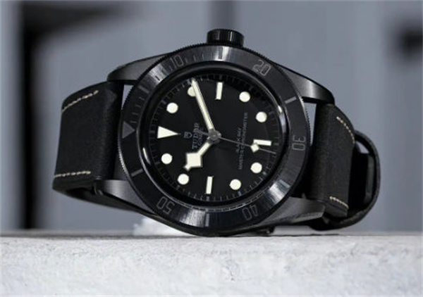 帝舵腕表发条拧反了处理办法大全（图）