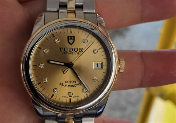 帝舵腕表磕碰了解决办法是什么(图) 帝舵腕表磕碰了解决办法是什么(图)